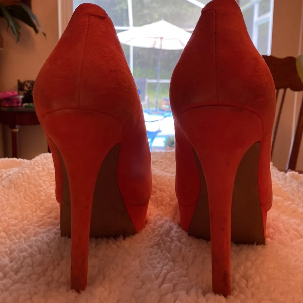Jessica Simpson 5 inch heels - Picture 2 of 3